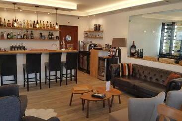 Casa Bela Moura, Boutique Hotel & Wine