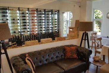 Casa Bela Moura, Boutique Hotel & Wine