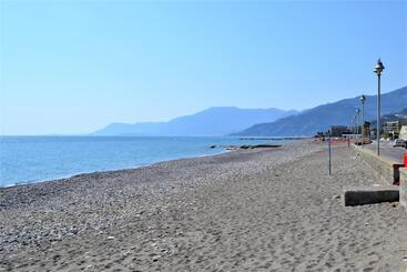 هتل Agriturismo Terre Di Mare Bordighera