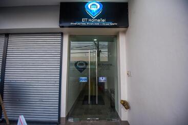 هتل Ett Hometel