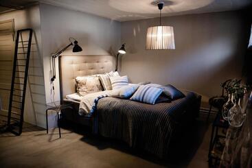 پانسیون Vivante Basement Accommodation