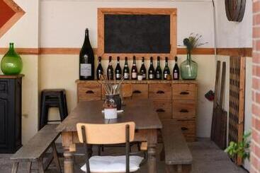 تختخواب و صبحانه Champagne Philippe Martin
