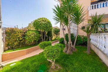پانسیون Lourenço S House Deluxe Cascais