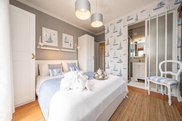 پانسیون Lourenço S House Deluxe Cascais