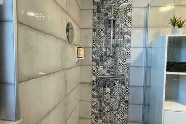 پانسیون Penthouse Lebierre