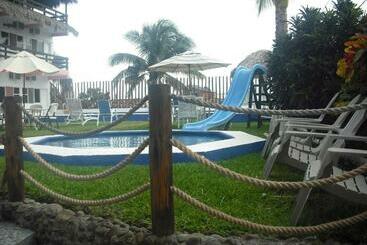 هتل Villas Del Rey