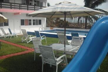 هتل Villas Del Rey
