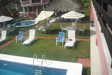 هتل Villas Del Rey