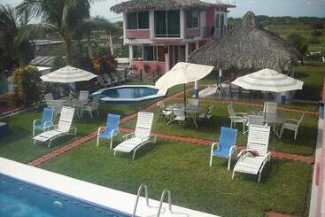 هتل Villas Del Rey