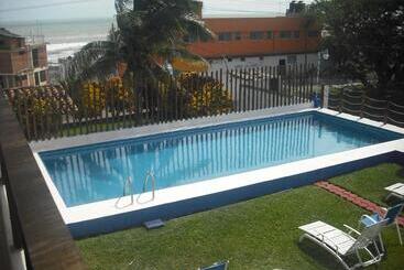 هتل Villas Del Rey
