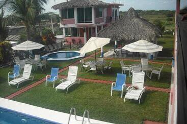 هتل Villas Del Rey