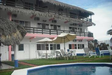 هتل Villas Del Rey