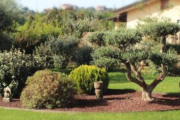 تختخواب و صبحانه Le Ginestre