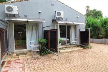 پانسیون Kruger S Guest House
