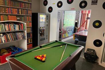 هاستل Backpackers Blackpool Hotel & Suites