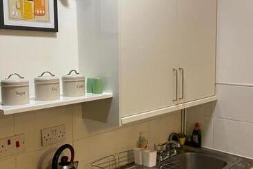 هاستل Backpackers Blackpool Hotel & Suites