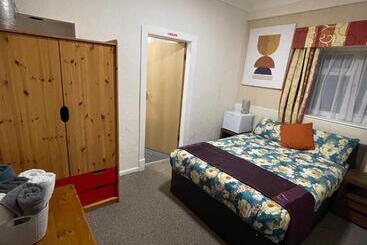 هاستل Backpackers Blackpool Hotel & Suites
