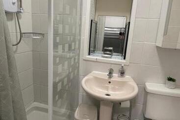 هاستل Backpackers Blackpool Hotel & Suites