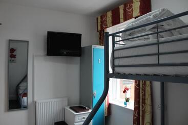 هاستل Backpackers Blackpool Hotel & Suites