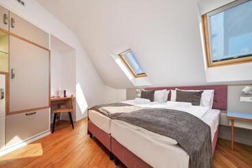 تختخواب و صبحانه Fekete Sas Motel