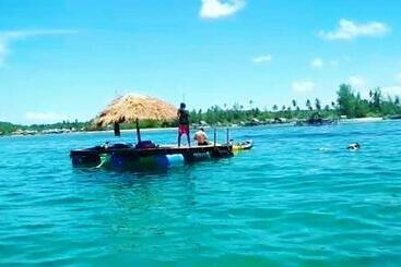 Madu Tiga Beach And Resort