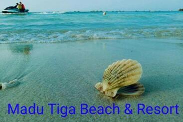 Madu Tiga Beach And Resort