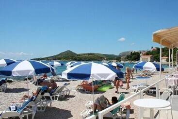 Apartments Marnic