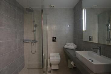 استراحتگاه Aristoteles Holiday Hotel And Spa