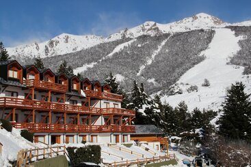 هتل Catedral Ski & Wellness