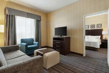アパートホテル Homewood Suites By Hilton Newtown   Langhorne, Pa