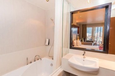 Ashlee Hub Hotel Patong