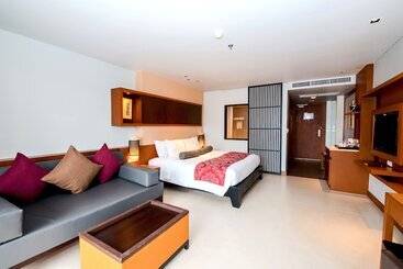 Ashlee Hub Hotel Patong