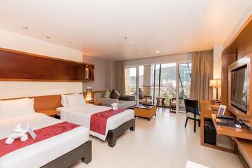 Ashlee Hub Hotel Patong