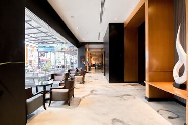 Ashlee Hub Hotel Patong