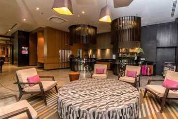 Ashlee Hub Hotel Patong