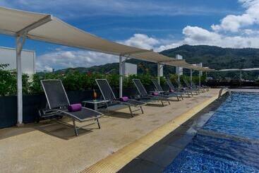 Ashlee Hub Hotel Patong