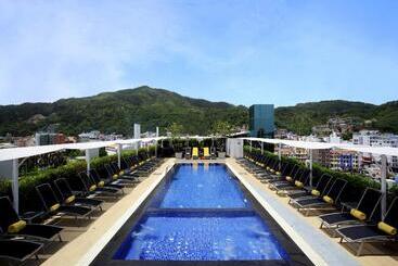 Ashlee Hub Hotel Patong
