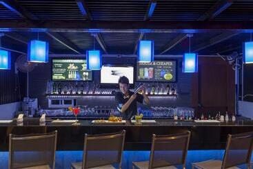 Ashlee Hub Hotel Patong