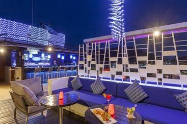 Ashlee Hub Hotel Patong