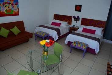هتل Boutique Pueblo Lindo