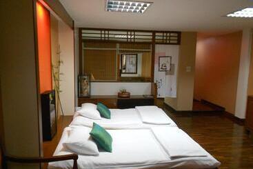 B.s. Court Hotel Sathorn