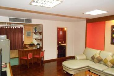 B.s. Court Hotel Sathorn