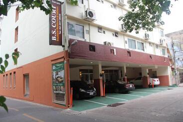 B.s. Court Hotel Sathorn