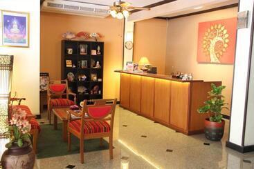 B.s. Court Hotel Sathorn
