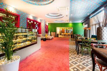 Casa De Maris Spa & Resort Hotel Adult Only 16 Plus