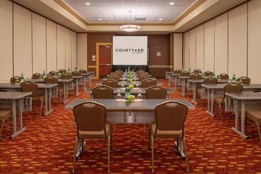 هتل Courtyard By Marriott Sacramento Cal Expo