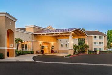 هتل Courtyard By Marriott Sacramento Cal Expo