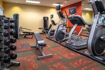 هتل Courtyard By Marriott Sacramento Cal Expo