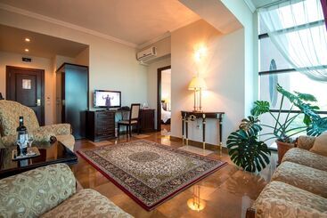 هتل Del Mar & Conference Center