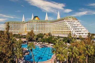 هتل Delphin Imperial Lara